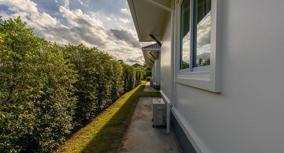 For sale 3 bedrooms house in Warin Chamrap, Ubon Ratchathani