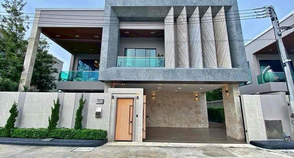 Villa en venta y en alquiler de 4 habitaciones en Huay Yai, Pattaya