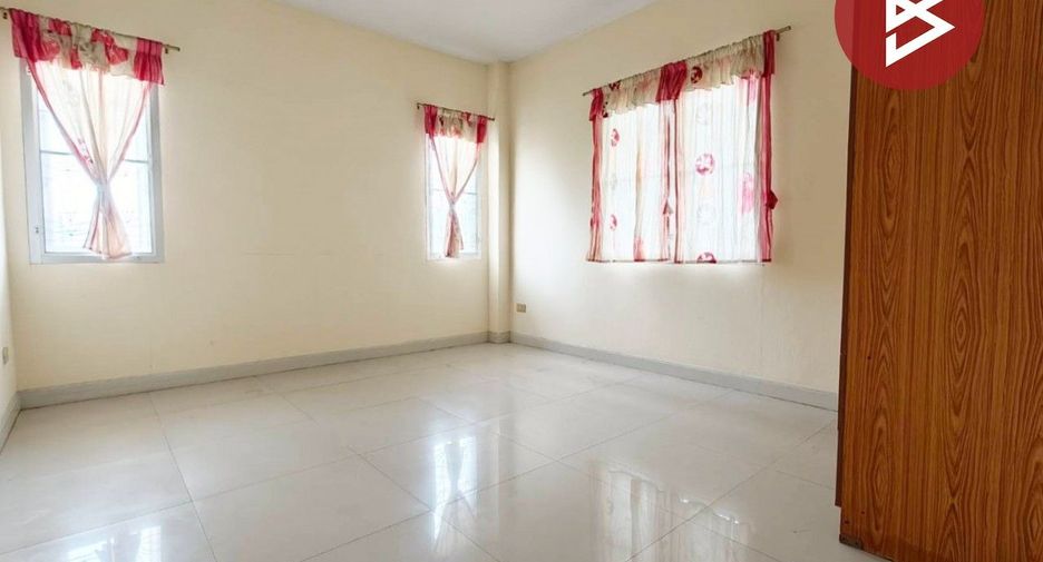 For sale 3 bedrooms house in Ban Pho, Chachoengsao