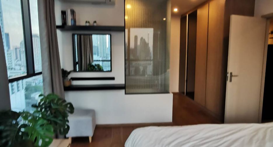 À louer 2 chambres condo à Pathum Wan, Bangkok