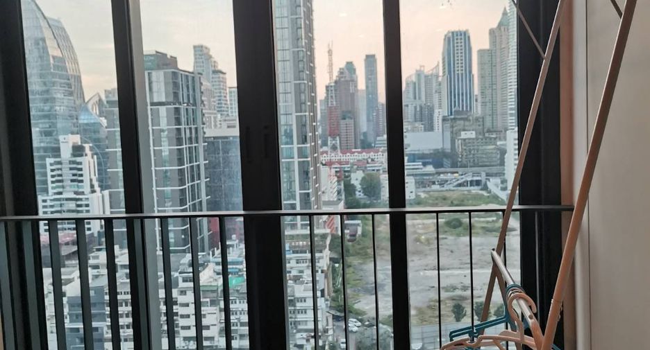 À louer 2 chambres condo à Pathum Wan, Bangkok