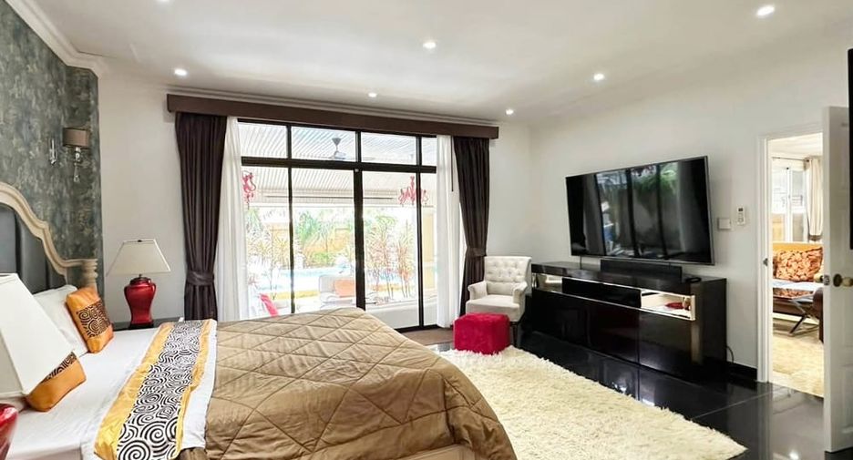 Villa en alquiler de 4 habitaciones en Jomtien, Pattaya