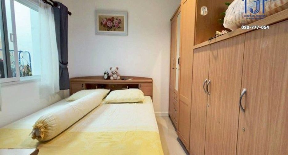 For sale 4 ベッドルーム townhouse in Min Buri, Bangkok
