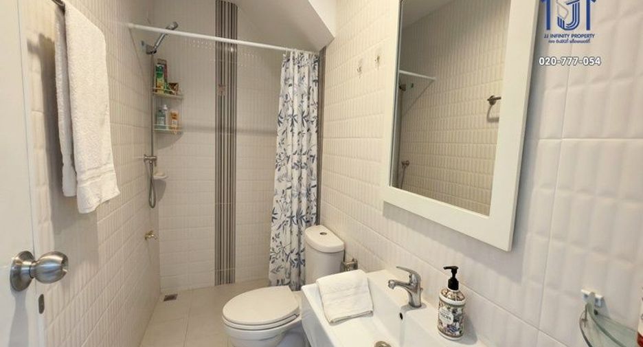For sale 4 ベッドルーム townhouse in Min Buri, Bangkok