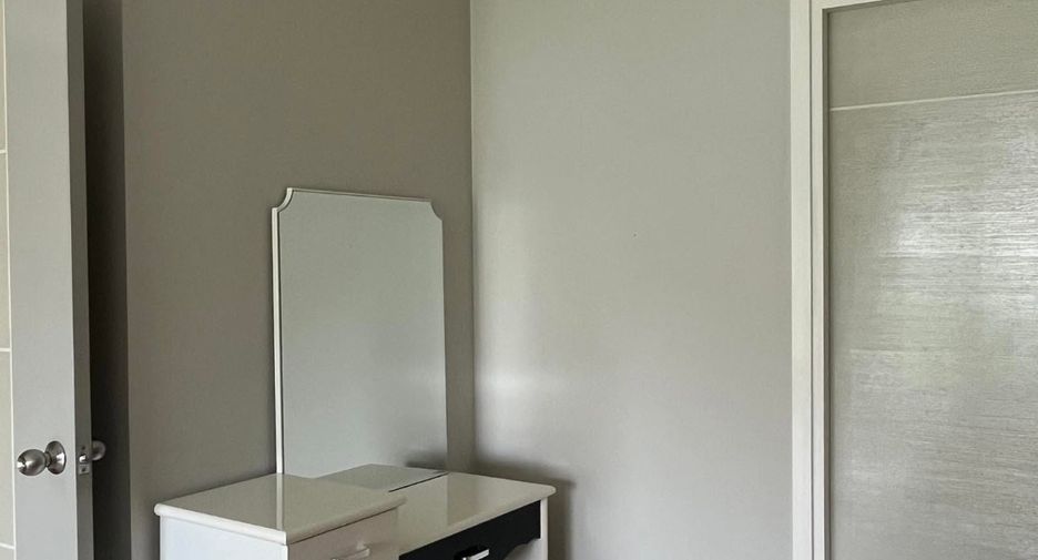For rent 3 bedrooms house in Mueang Chiang Mai, Chiang Mai