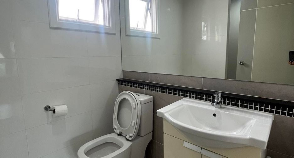 For rent 3 bedrooms house in Mueang Chiang Mai, Chiang Mai
