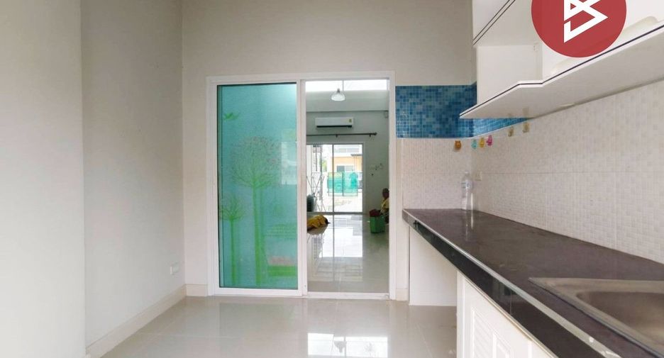 出售 2 卧室 联排别墅 在 Mueang Rayong, Rayong