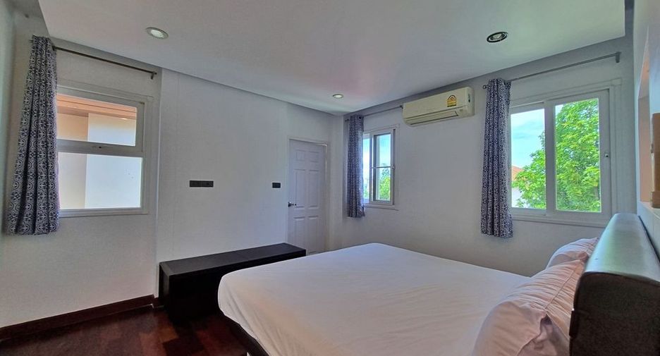 For rent 6 bedrooms villa in Bang Lamung, Chonburi