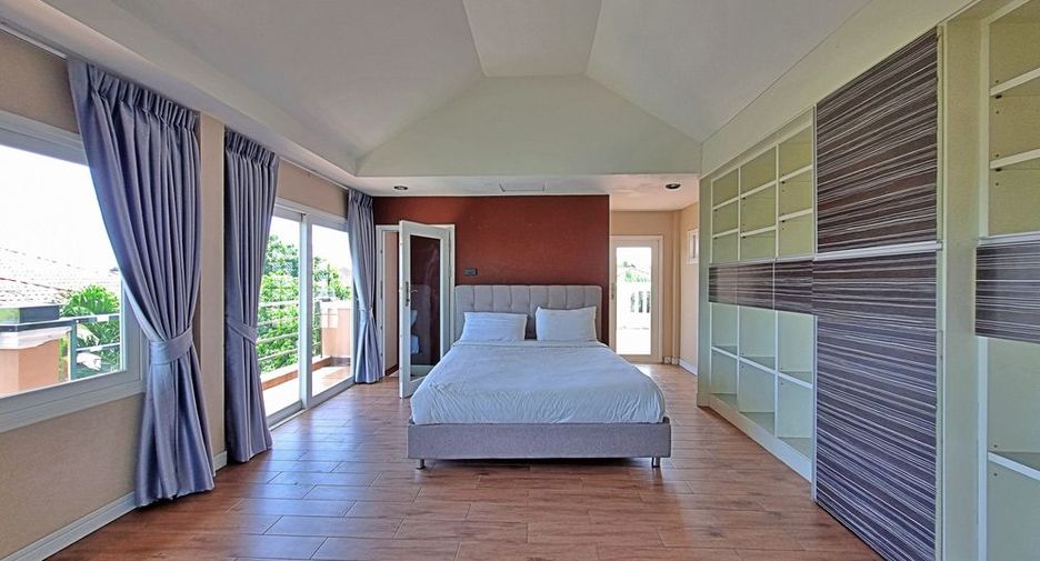 For rent 6 bedrooms villa in Bang Lamung, Chonburi