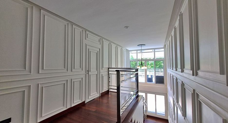 For rent 6 bedrooms villa in Bang Lamung, Chonburi