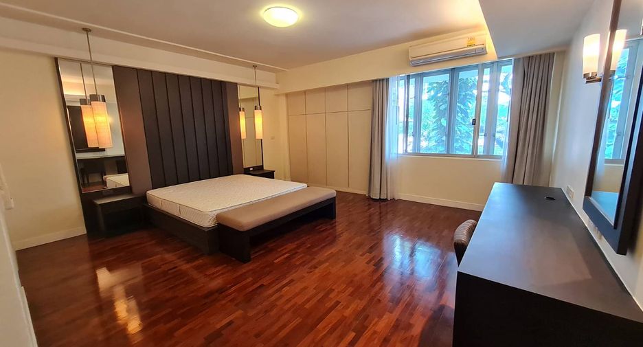 Condo en alquiler de 2 habitaciones en Khlong Toei, Bangkok