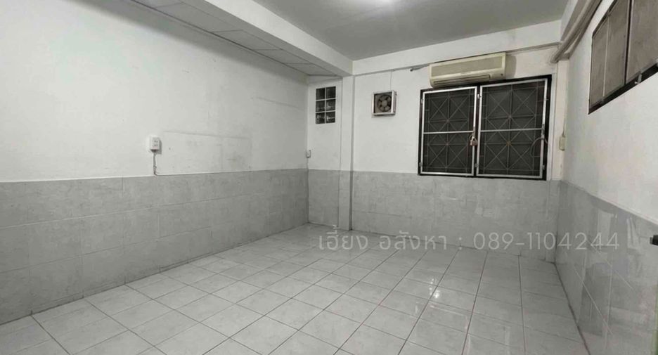For sale 7 bedrooms house in Saphan Sung, Bangkok