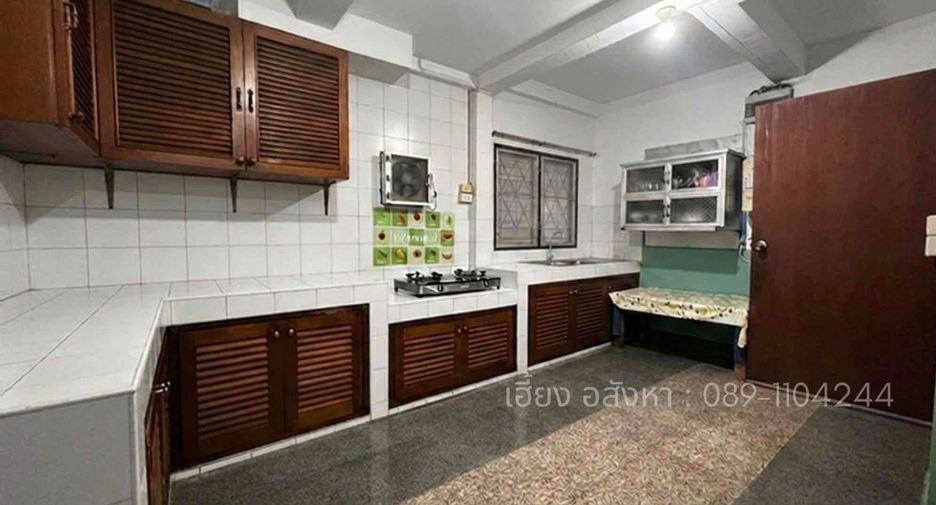 For sale 7 bedrooms house in Saphan Sung, Bangkok