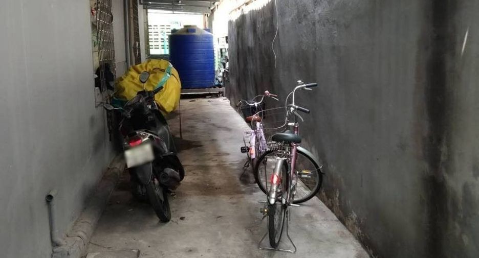 For sale serviced apartment in Wang Thonglang, Bangkok