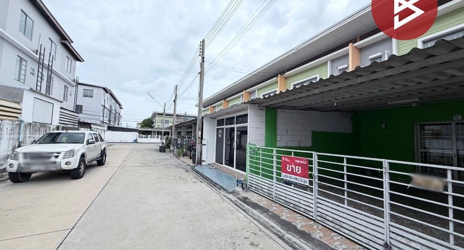 Reihenhaus zum Kauf mit 3 Zimmer in Phan Thong, Chonburi
