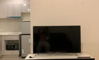 For rent and for sale 1 bed condo in Watthana, Bangkok