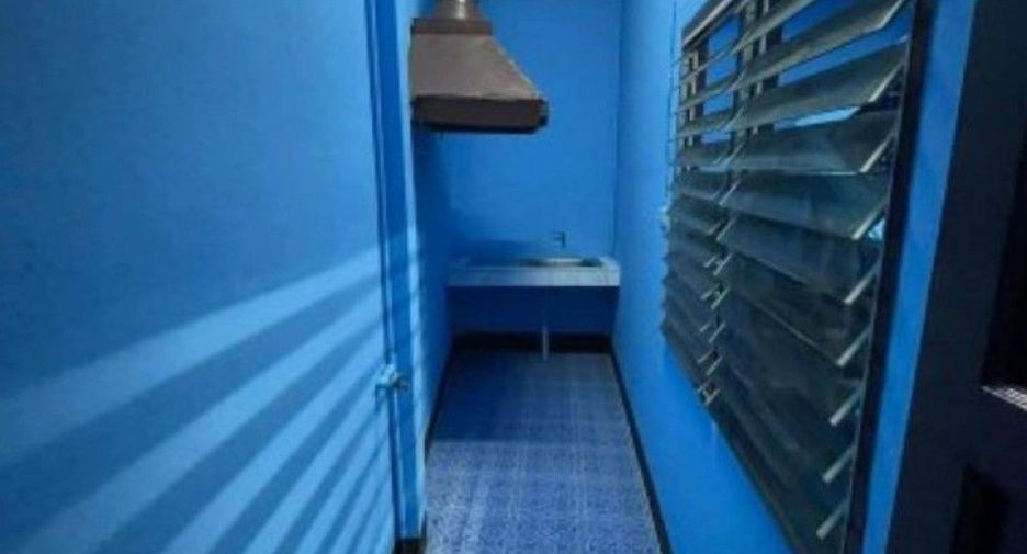 Gewerbefläche zum Kauf mit 2 Zimmer in Si Racha, Chonburi