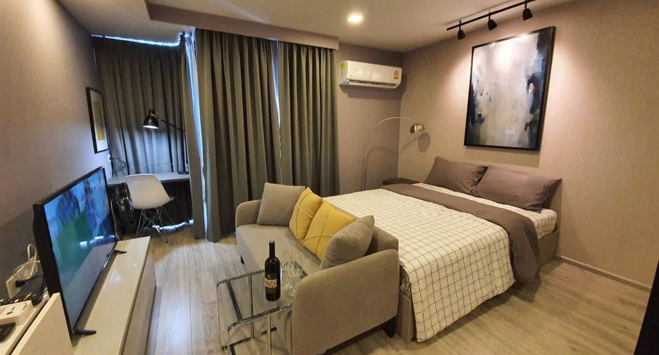 For rent 1 bed condo in Pathum Wan, Bangkok