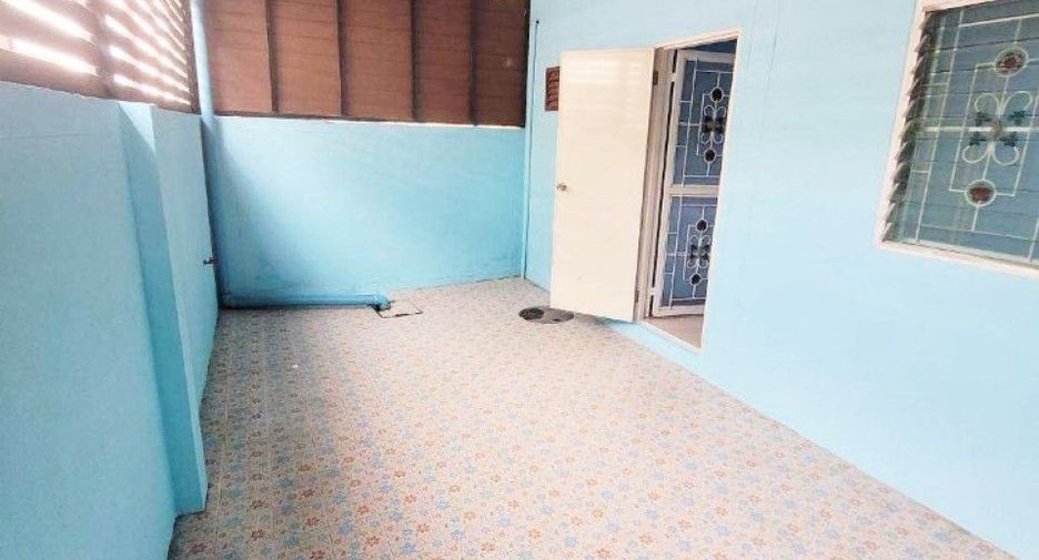 For sale 2 bedrooms townhouse in Uthai, Phra Nakhon Si Ayutthaya