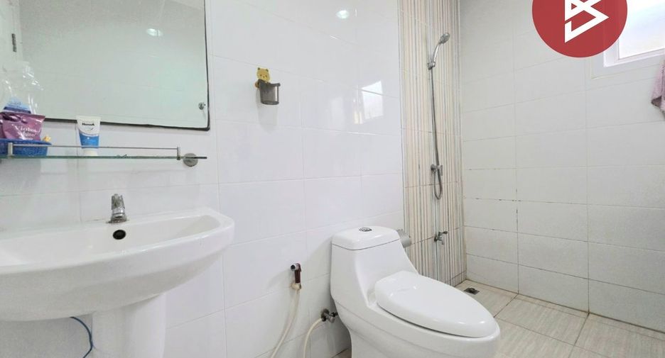 For sale 3 bedrooms townhouse in Si Racha, Chonburi