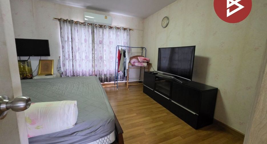 For sale 3 bedrooms townhouse in East Pattaya, Pattaya