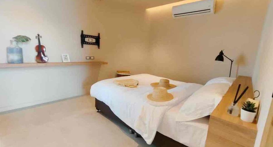 À louer et à vendre 4 chambres villa à Bang Lamung, Chonburi