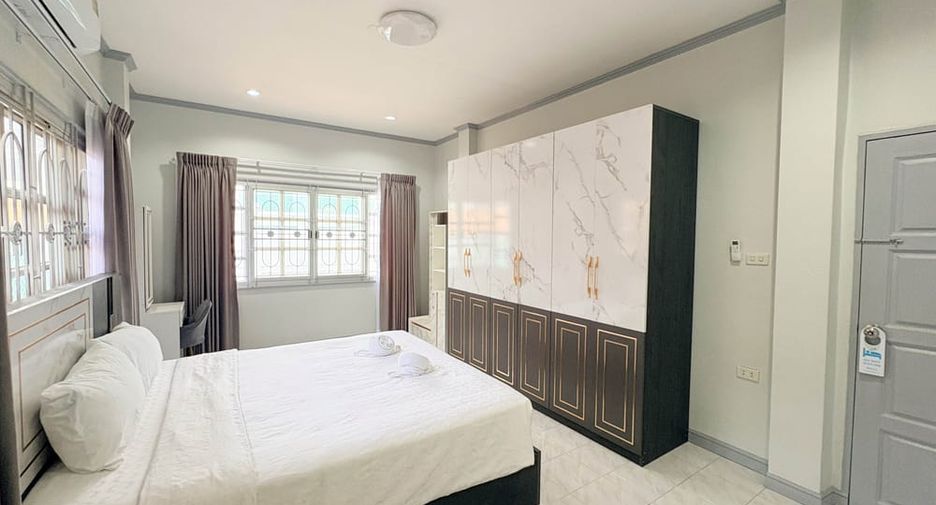 Casa en alquiler de 3 habitaciones en Jomtien, Pattaya