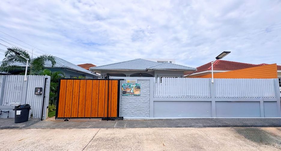 Casa en alquiler de 3 habitaciones en Jomtien, Pattaya