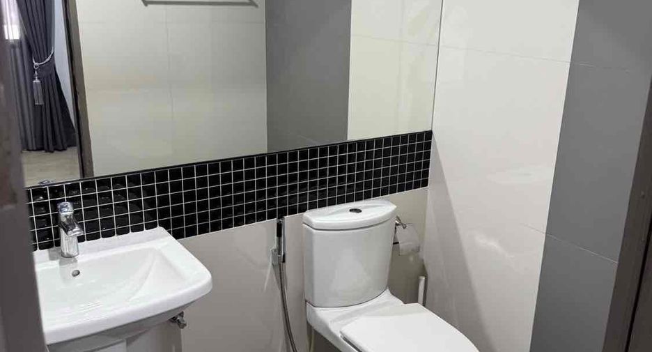 For sale 3 ベッドルーム office in Phra Khanong, Bangkok