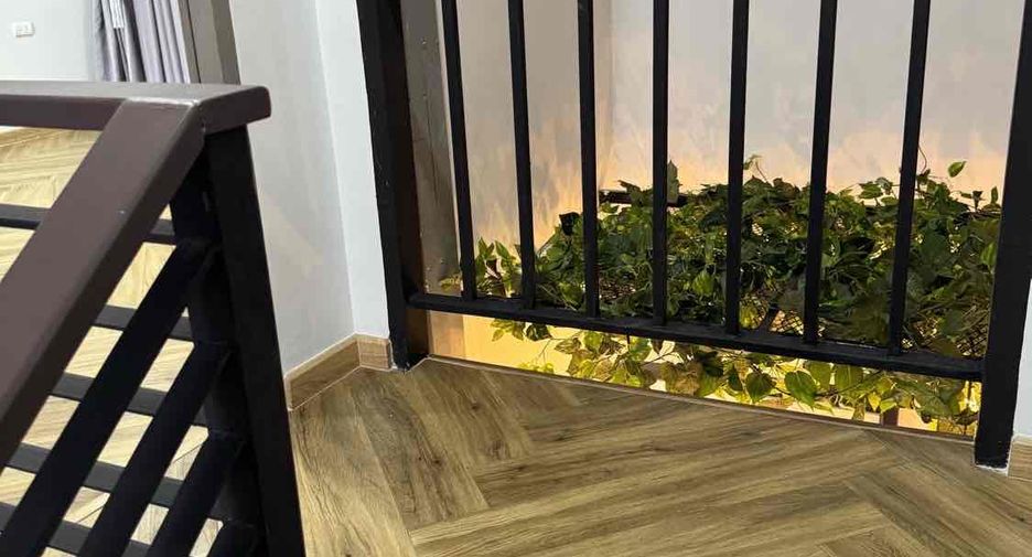 For sale 3 ベッドルーム office in Phra Khanong, Bangkok