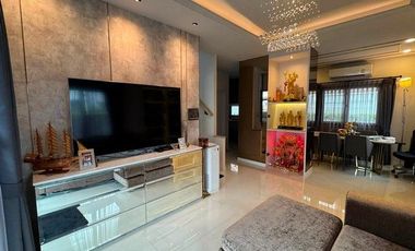 Haus zum Kauf mit 3 Zimmer in Bang Phli, Samut Prakan