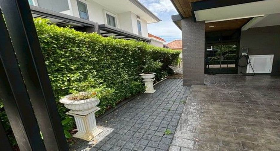 Haus zum Kauf mit 3 Zimmer in Bang Phli, Samut Prakan