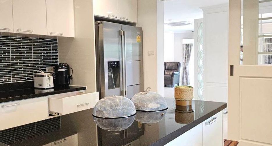 Продажа 4 спальни дом в Банг Ламунг, Чонбури