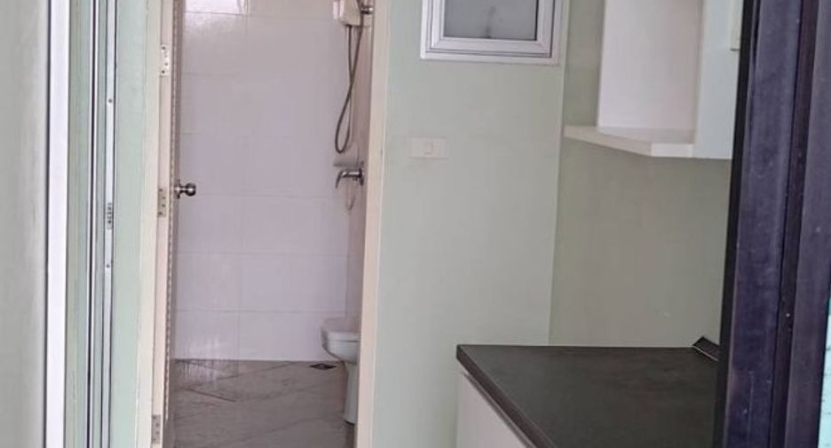 À vendre 1 chambre condo à Lat Phrao, Bangkok