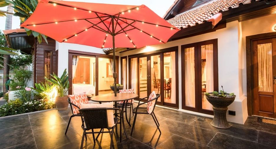 Villa en alquiler de 3 habitaciones en Bang Lamung, Chonburi
