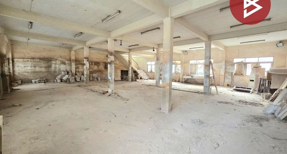 For sale 4 bedrooms retail Space in Chom Thong, Bangkok