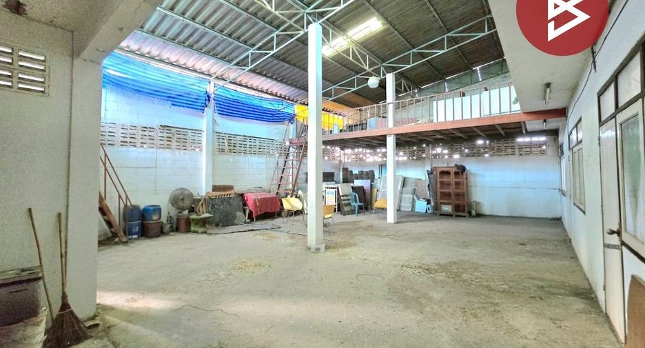 For sale 4 bedrooms retail Space in Chom Thong, Bangkok