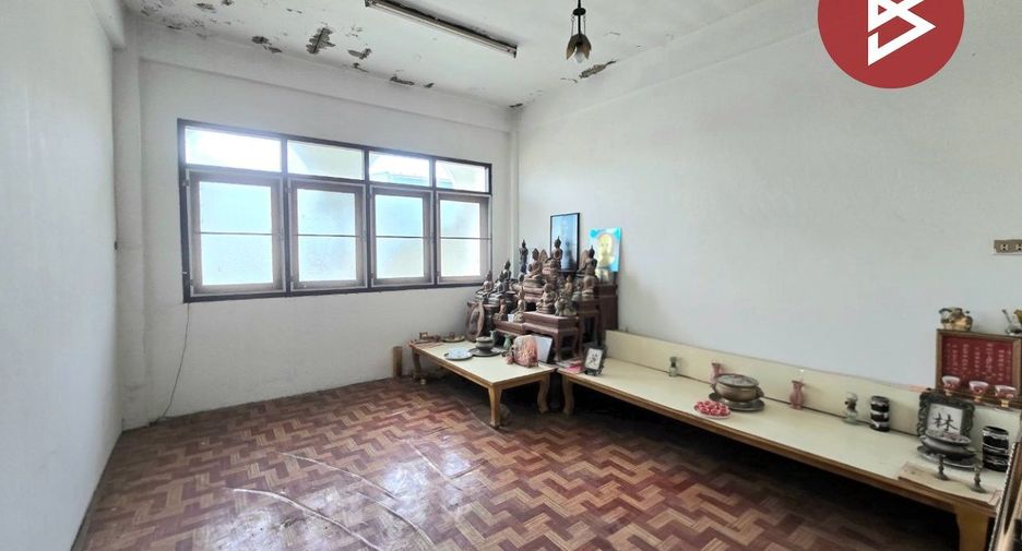 For sale 4 bedrooms retail Space in Chom Thong, Bangkok