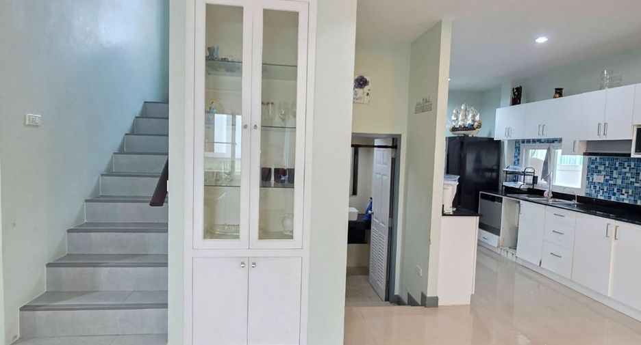 Продажа 3 спальни дом в Банг Ламунг, Чонбури
