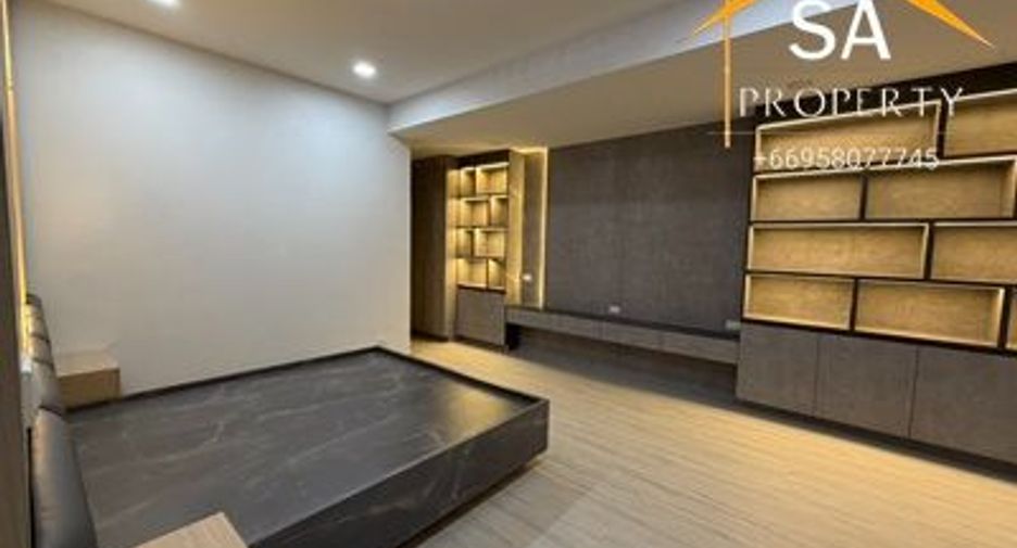 For rent 3 bedrooms villa in Bang Lamung, Chonburi