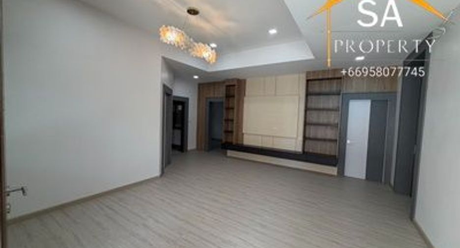 For rent 3 bedrooms villa in Bang Lamung, Chonburi