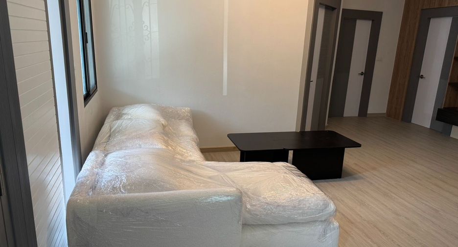 For rent 3 bedrooms villa in Bang Lamung, Chonburi