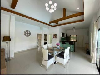 For rent 4 bedrooms villa in Bang Lamung, Chonburi