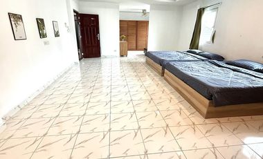 À louer et à vendre 4 chambres villa à Bang Lamung, Chonburi