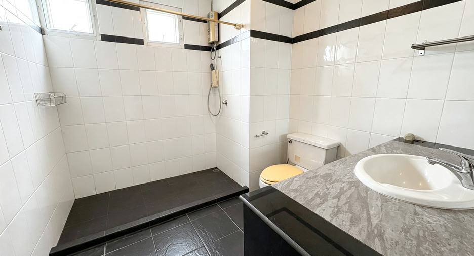À vendre 3 chambres maison à Bang Phli, Samut Prakan