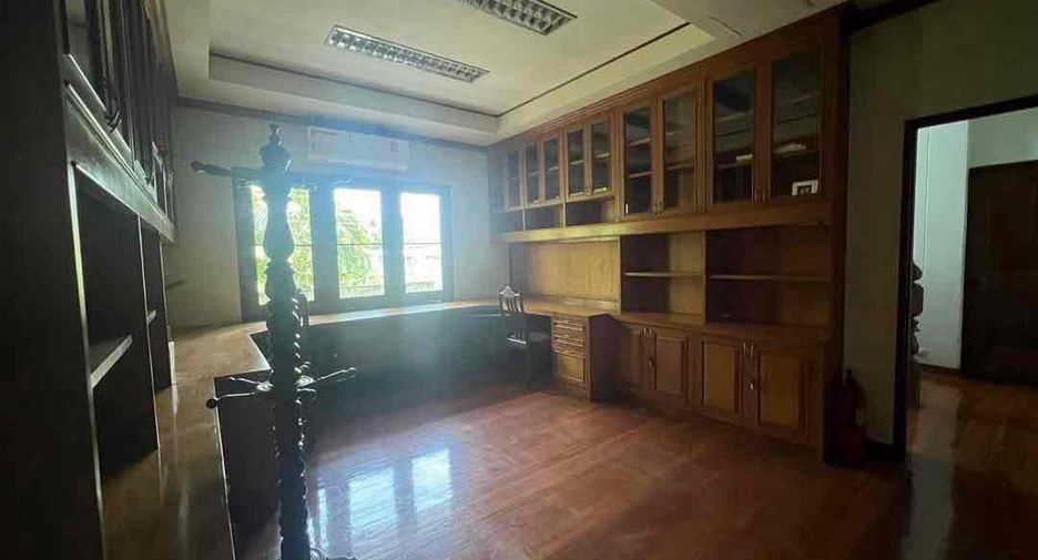 À vendre 6 chambres maison à Khan Na Yao, Bangkok