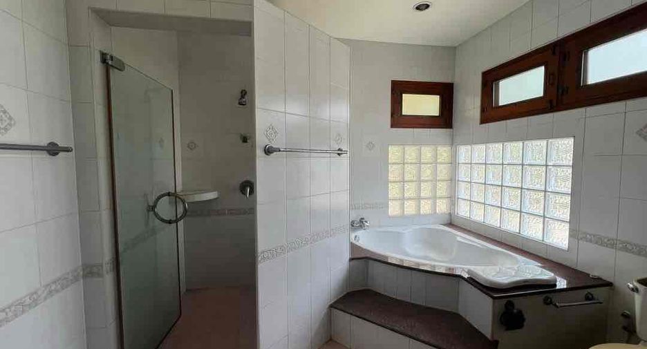 À vendre 6 chambres maison à Khan Na Yao, Bangkok