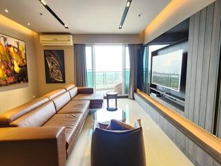 For rent 3 ベッドルーム condo in Yan Nawa, Bangkok