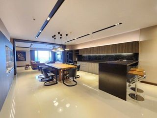 For rent 3 ベッドルーム condo in Yan Nawa, Bangkok