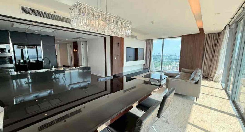 For sale 3 bedrooms condo in Yan Nawa, Bangkok